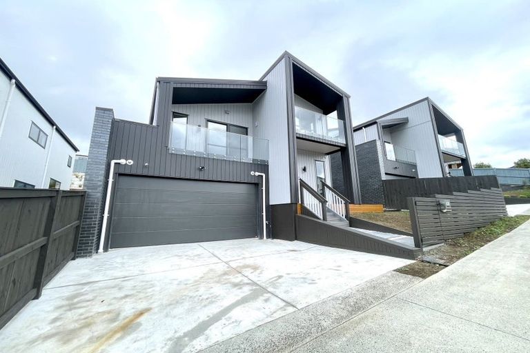 Photo of property in 54 Pacific Heights Road, Orewa, 0931