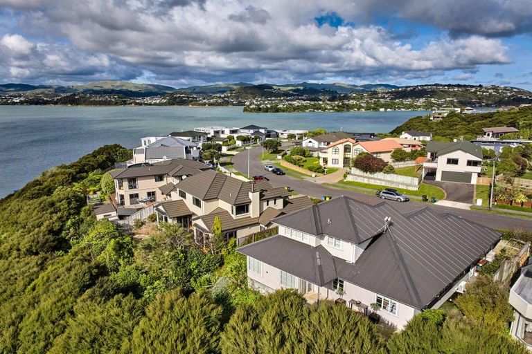 Photo of property in 21 Pendennis Point, Camborne, Porirua, 5026