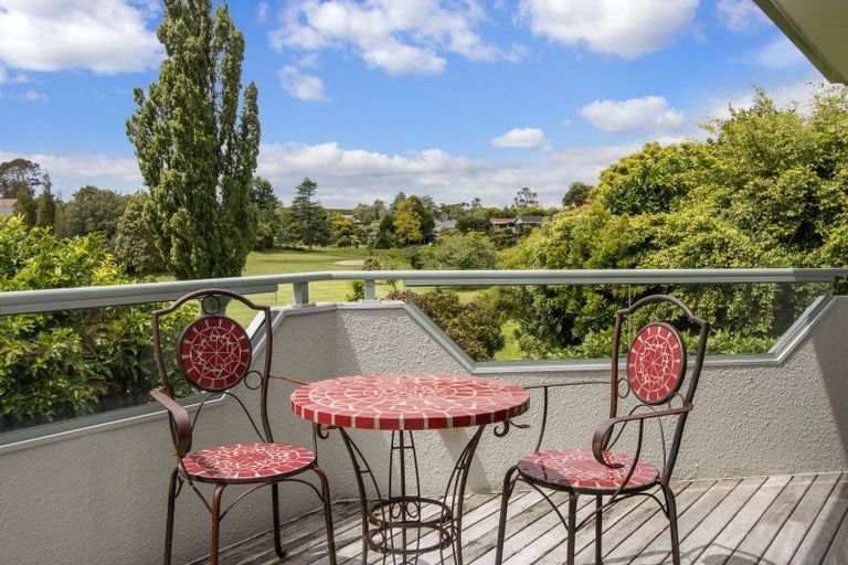 Photo of property in 62 Links View Drive, Omokoroa, 3114