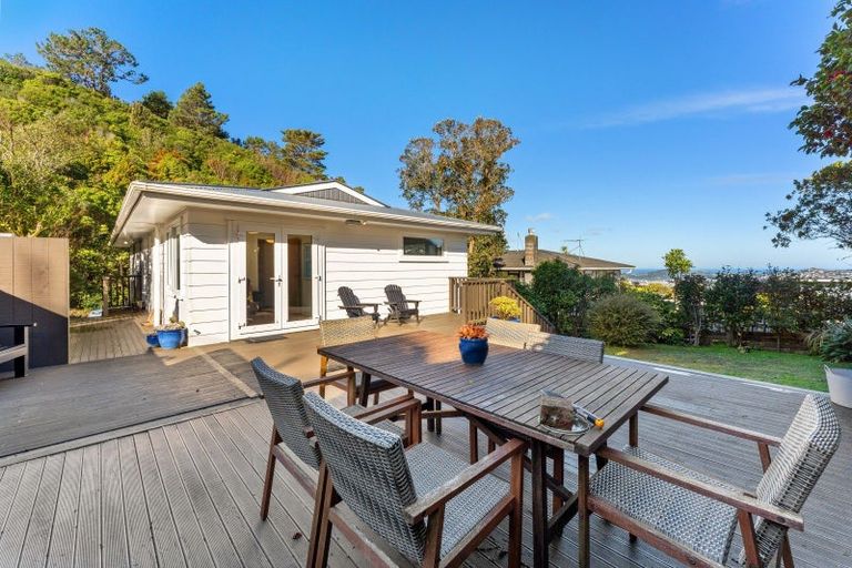 Photo of property in 135 Orangi Kaupapa Road, Northland, Wellington, 6012