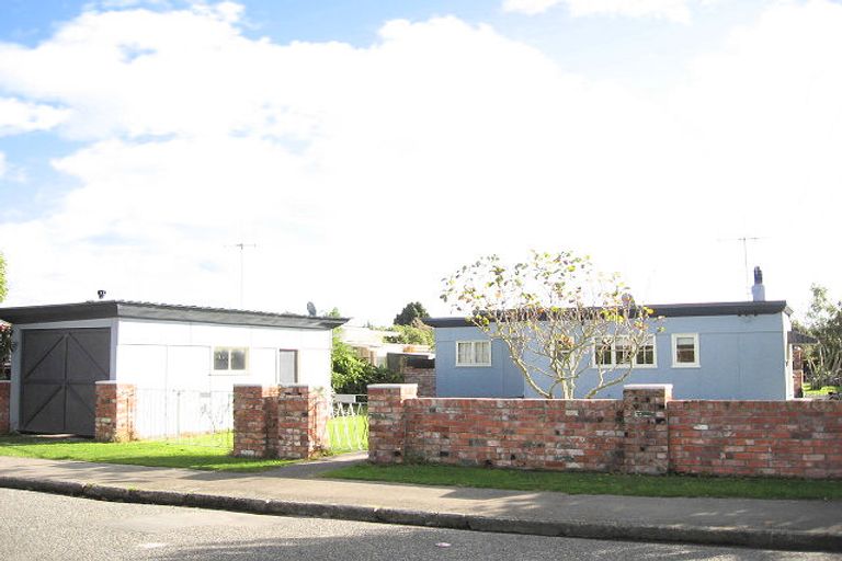 Photo of property in 8 Hariata Street, Otaki, 5512
