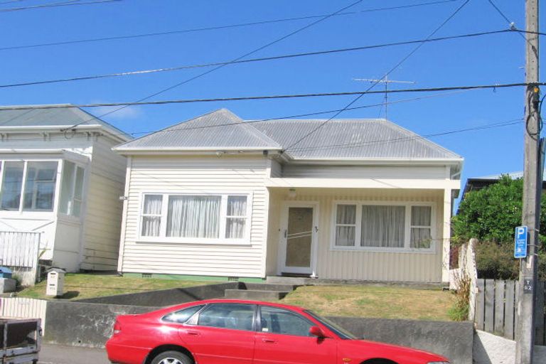 Photo of property in 97 Wallace Street, Mount Cook, Wellington, 6021