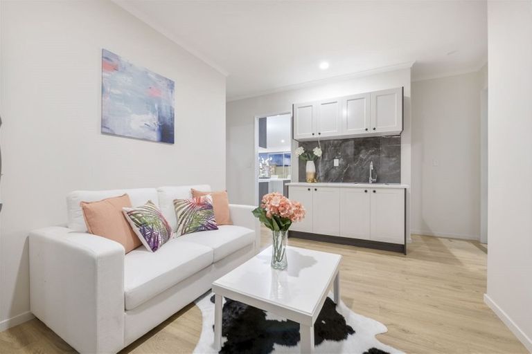 Photo of property in 92 Tir Conaill Avenue, Flat Bush, Auckland, 2019