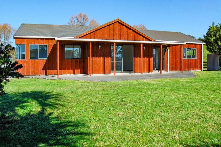 Photo of property in 82 Settlement Road, Kaiwaka, 0573