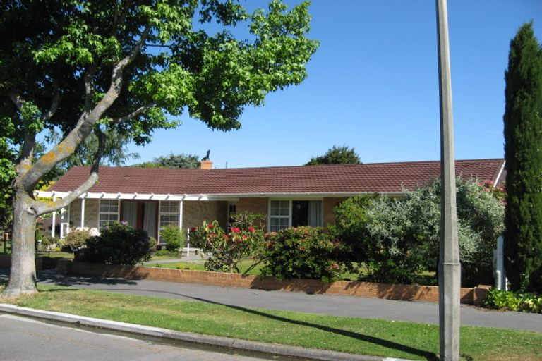 Photo of property in 1 Gilmore Place, Burnside, Christchurch, 8053