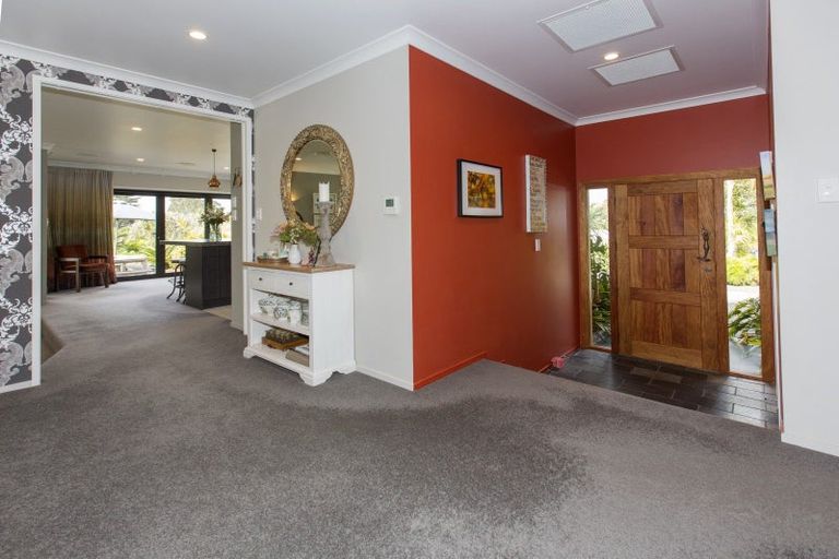 Photo of property in 36 Ripiro Drive, Baylys Beach, Dargaville, 0377