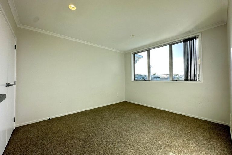 Photo of property in 5 Harvard Street, Hobsonville, Auckland, 0616