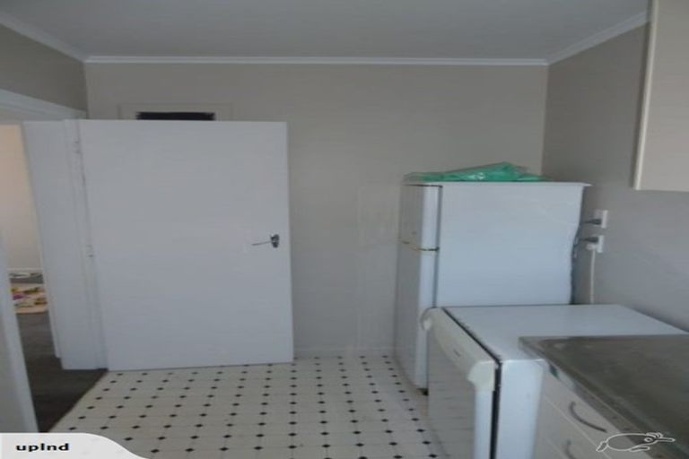 Photo of property in 10 Levy Street, Mount Victoria, Wellington, 6011