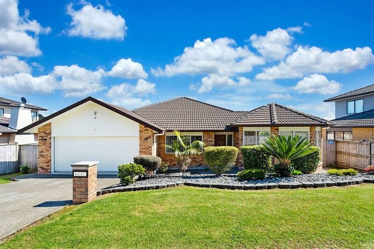 Photo of property in 23 Leafield Crescent, Henderson, Auckland, 0612