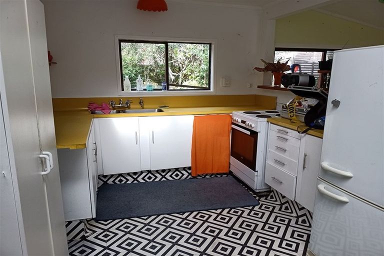 Photo of property in 13 Firth View Road, Te Puru, Thames, 3575