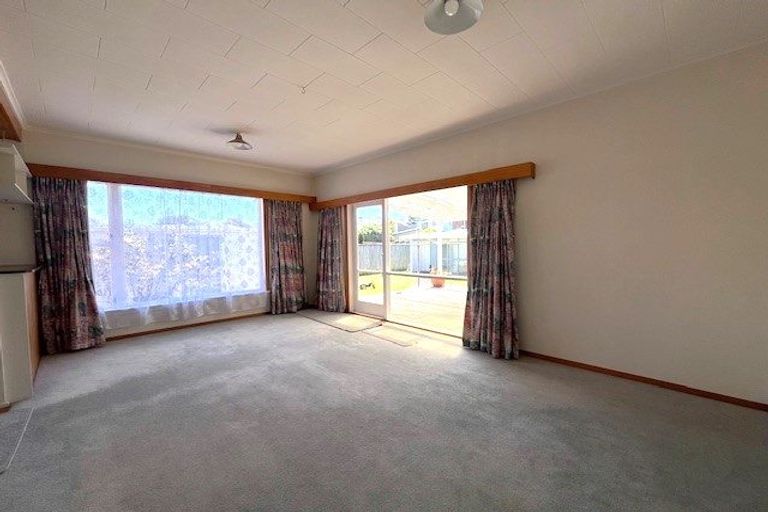 Photo of property in 185 Knights Road, Hutt Central, Lower Hutt, 5011