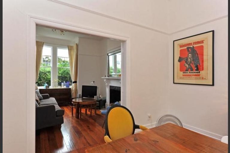 Photo of property in 86 Tinakori Road, Thorndon, Wellington, 6011