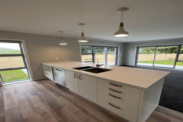 Photo of property in 9 Takapo Grove, Kelson, Lower Hutt, 5010