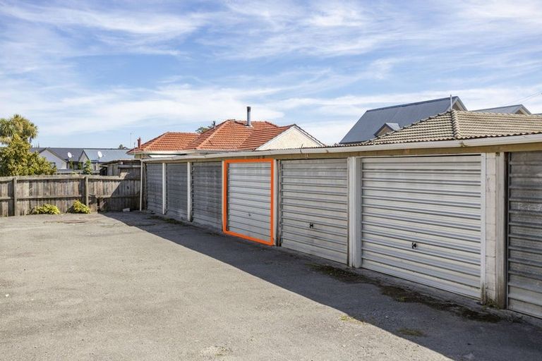 Photo of property in 5/112a Olliviers Road, Phillipstown, Christchurch, 8011