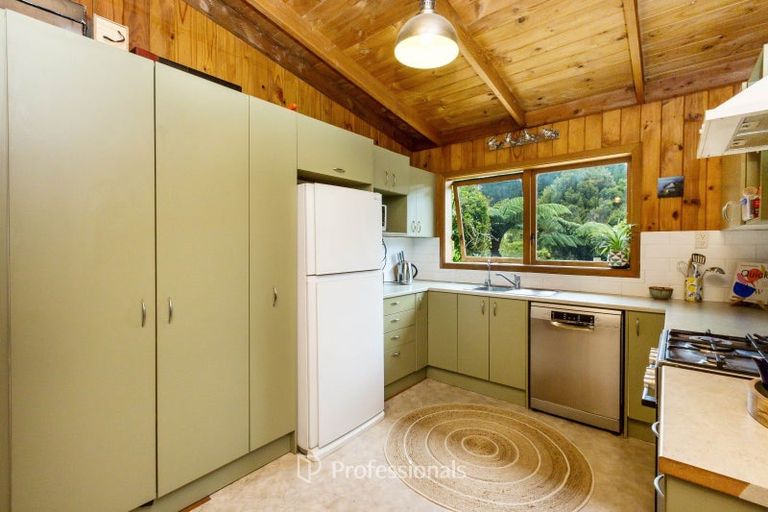 Photo of property in 2150 Akatarawa Road, Akatarawa Valley, Upper Hutt, 5372
