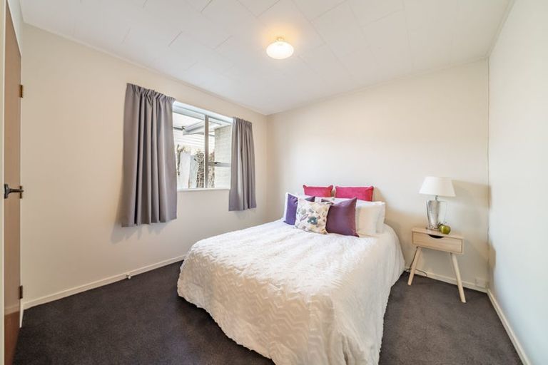 Photo of property in 2/528 Fergusson Drive, Trentham, Upper Hutt, 5018