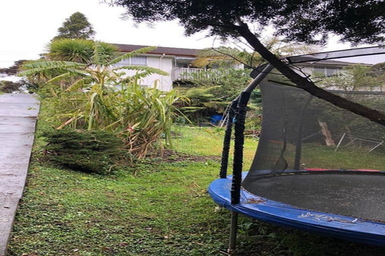 Photo of property in 2/366a Glenfield Road, Glenfield, Auckland, 0629