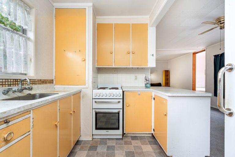 Photo of property in 1a Commins Road, Onerahi, Whangarei, 0110