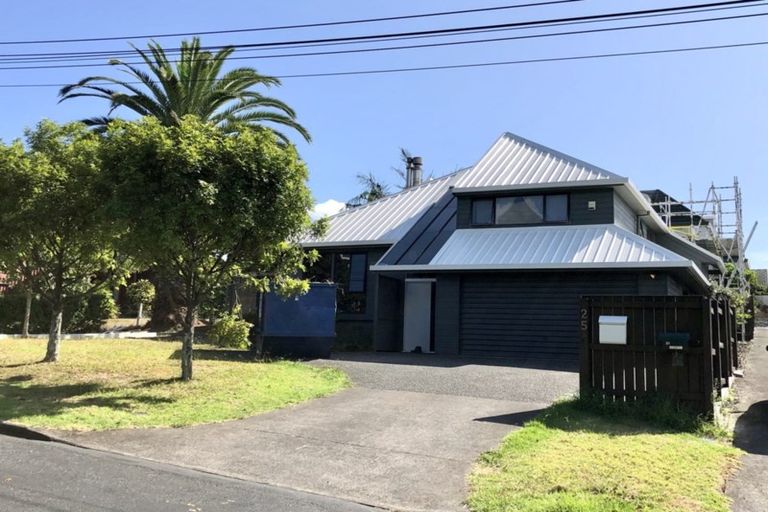 Photo of property in 1/25 Belmont Terrace, Milford, Auckland, 0620