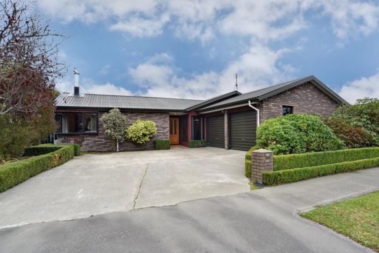 Photo of property in 149 Royal Park Drive, Parklands, Christchurch, 8083