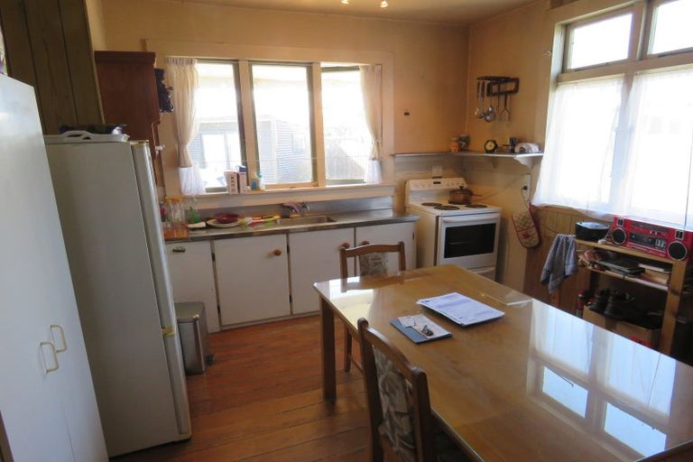 Photo of property in 33 Romilly Street, Westport, 7825