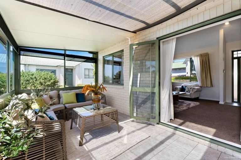 Photo of property in 243a Hill Road, The Gardens, Auckland, 2105