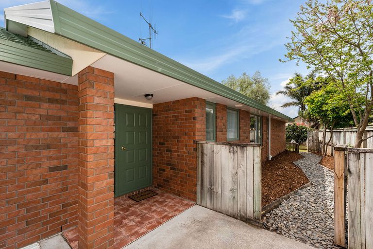 Photo of property in 25 Newfield Drive, Fairview Downs, Hamilton, 3214