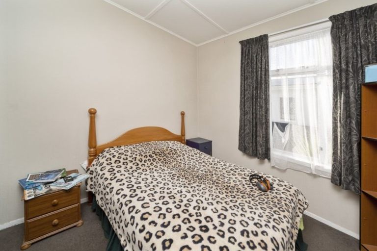 Photo of property in 84 Albion Street, Hawera, 4610