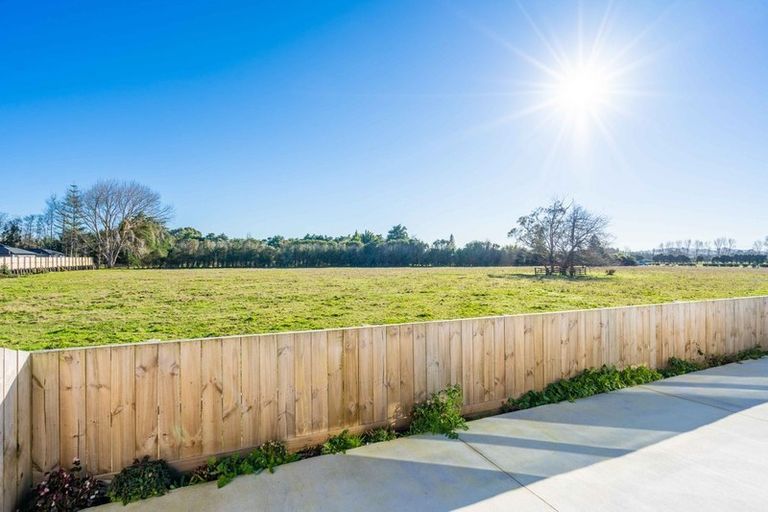 Photo of property in 11 Silver Beech Street, Takanini, 2110