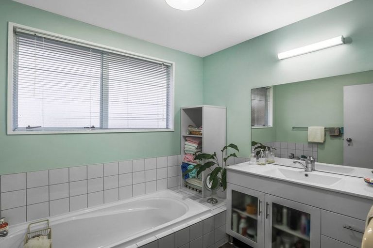 Photo of property in 4 Pentland Drive, Belfast, Christchurch, 8051