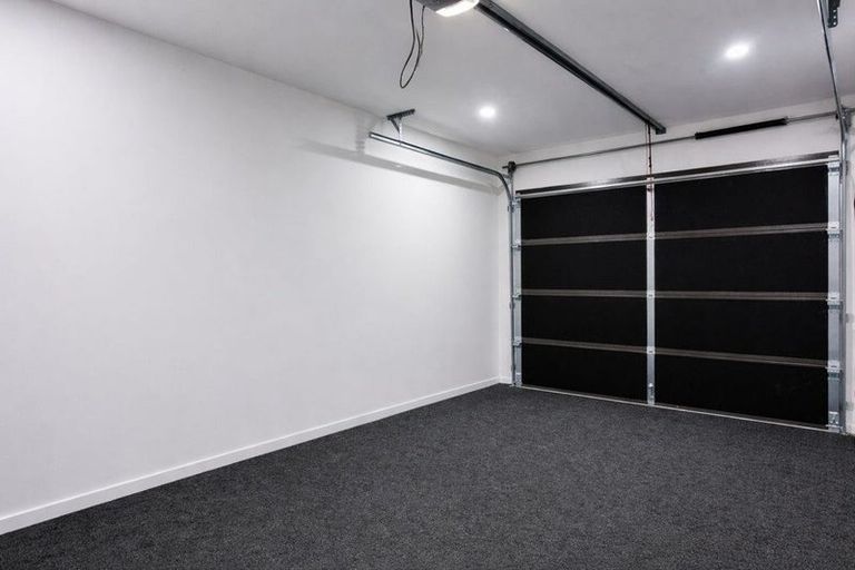 Photo of property in 2c Melleray Place, Randwick Park, Auckland, 2105