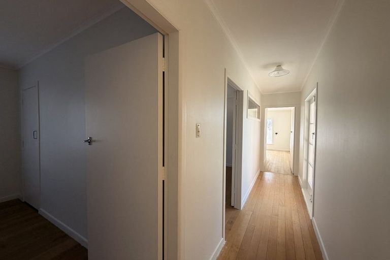 Photo of property in 117 Coronation Road, Hillcrest, Auckland, 0627