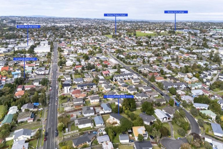 Photo of property in 54 St Leonards Road, Kelston, Auckland, 0602