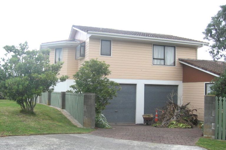 Photo of property in 5 Chestnut Grove, Maungaraki, Lower Hutt, 5010