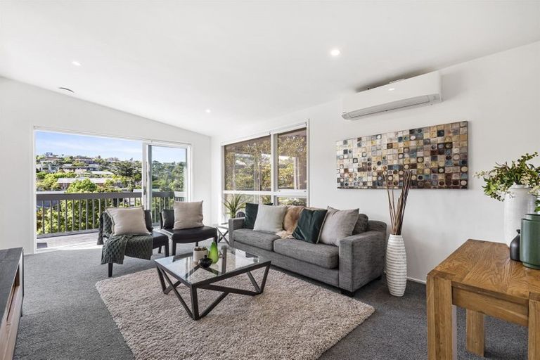 Photo of property in 74 Saddleback Rise, Murrays Bay, Auckland, 0630