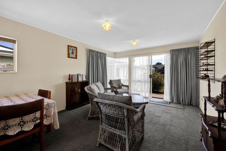 Photo of property in 30a Sackville Street, Fitzroy, New Plymouth, 4312