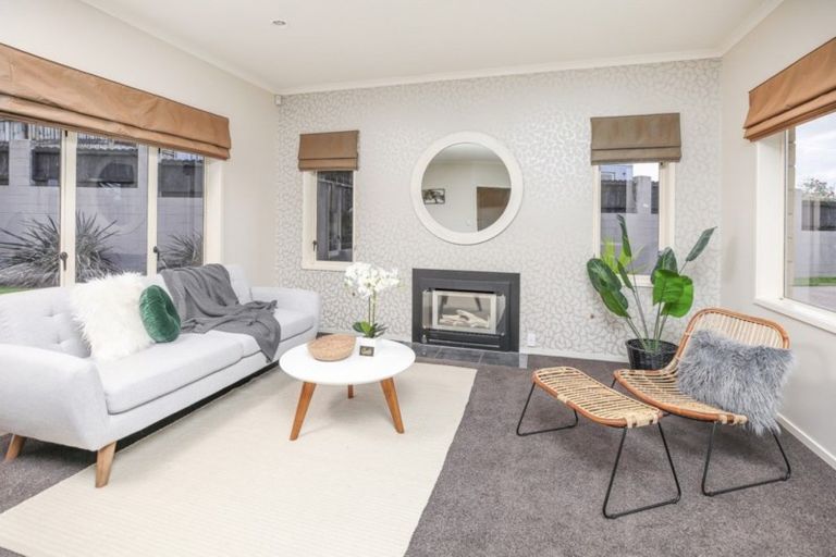 Photo of property in 53 Callum Brae Drive, Rototuna, Hamilton, 3210