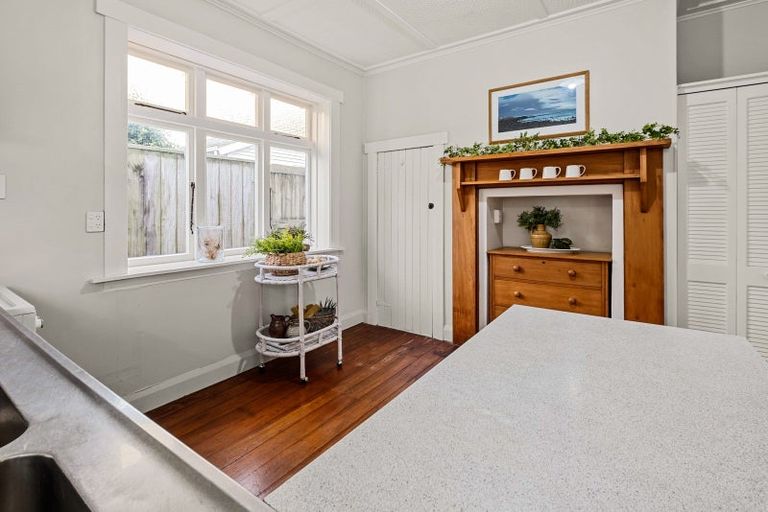 Photo of property in 43 Lyn Street, Lynmouth, New Plymouth, 4310