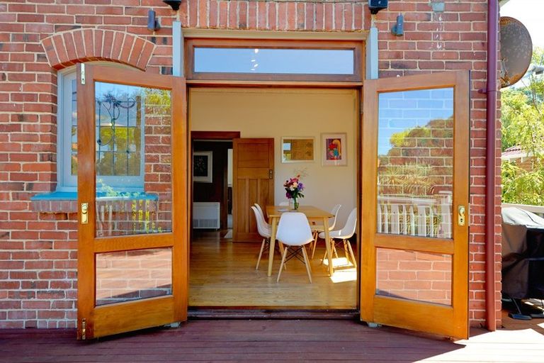 Photo of property in 83 Norfolk Street, Saint Clair, Dunedin, 9012