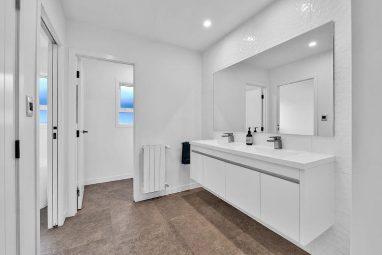 Photo of property in 1253 Upland Road, Egmont Village, Inglewood, 4386