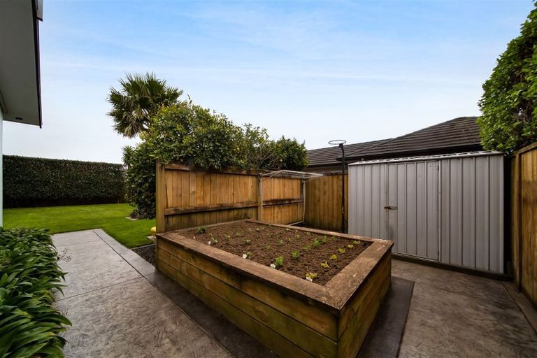 Photo of property in 15 Marlin Terrace, Bell Block, New Plymouth, 4312