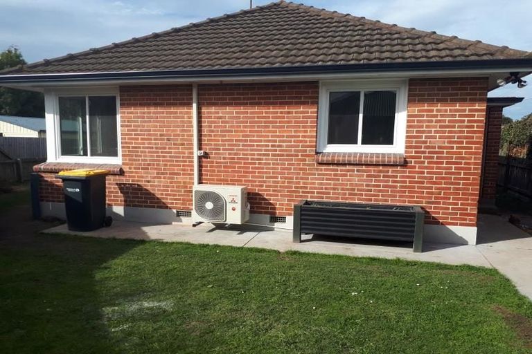 Photo of property in 1/113 Avonhead Road, Avonhead, Christchurch, 8042