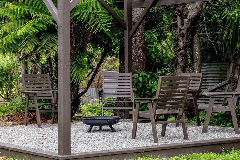 Photo of property in 158 Golf Links Road, Kaiata, Greymouth, 7805