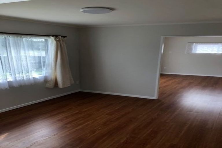 Photo of property in 2/328 Bucklands Beach Road, Bucklands Beach, Auckland, 2012