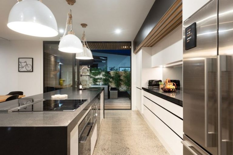 Photo of property in 15 Awatira Drive, Papamoa Beach, Papamoa, 3118