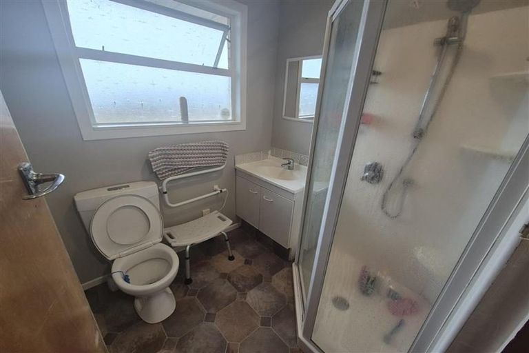 Photo of property in 12 Mccracken Avenue, Hillcrest, Hamilton, 3216