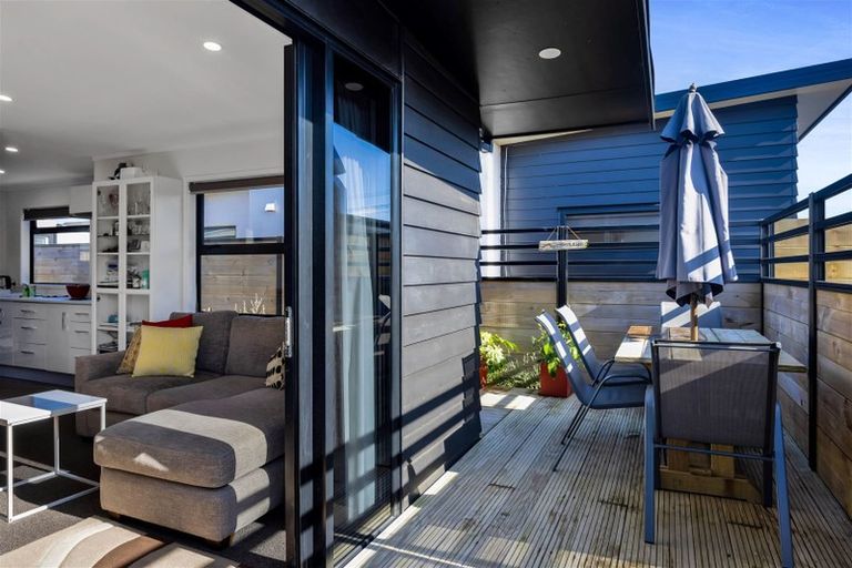 Photo of property in 70b Argyle Street, Hawera, 4610