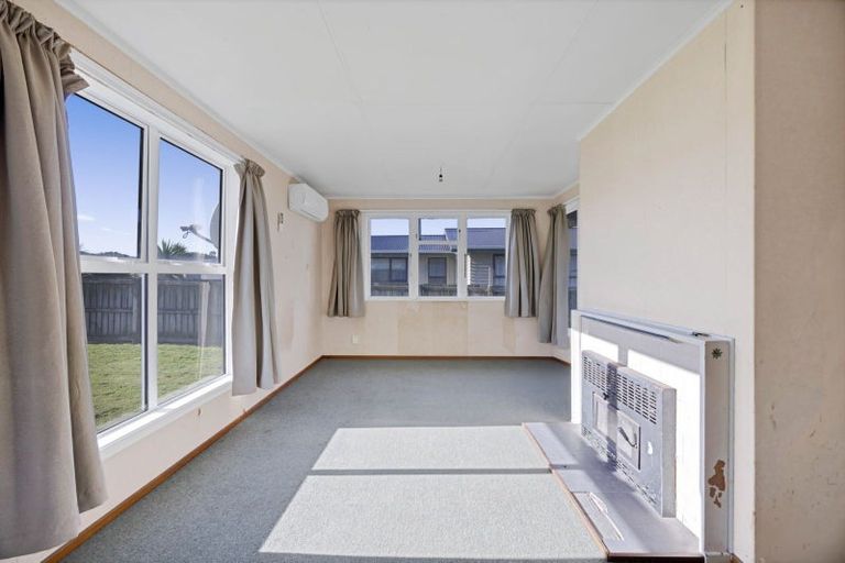 Photo of property in 44 Marama Crescent, Spotswood, New Plymouth, 4310