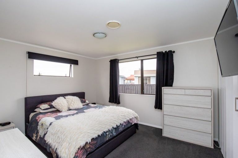 Photo of property in 20 Miller Place, Ngatea, 3503