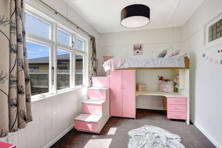 Photo of property in 22 Cutten Street, South Dunedin, Dunedin, 9012